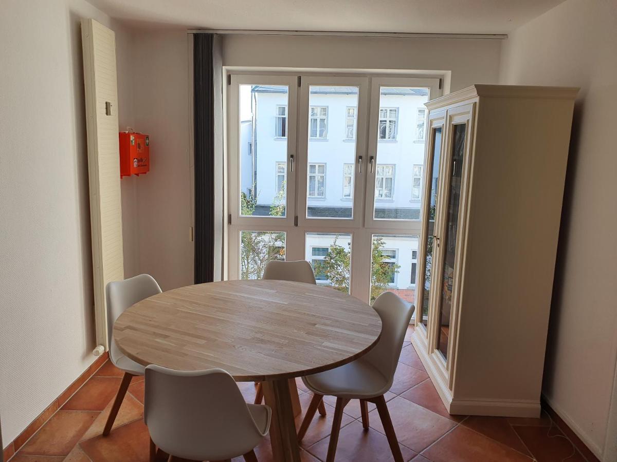 Das Appartement Inselliebe Ruegen Inkl Sauna Und 3H Taeglich Eintritt Ahoi Schwimmbad Sellin  Екстер'єр фото